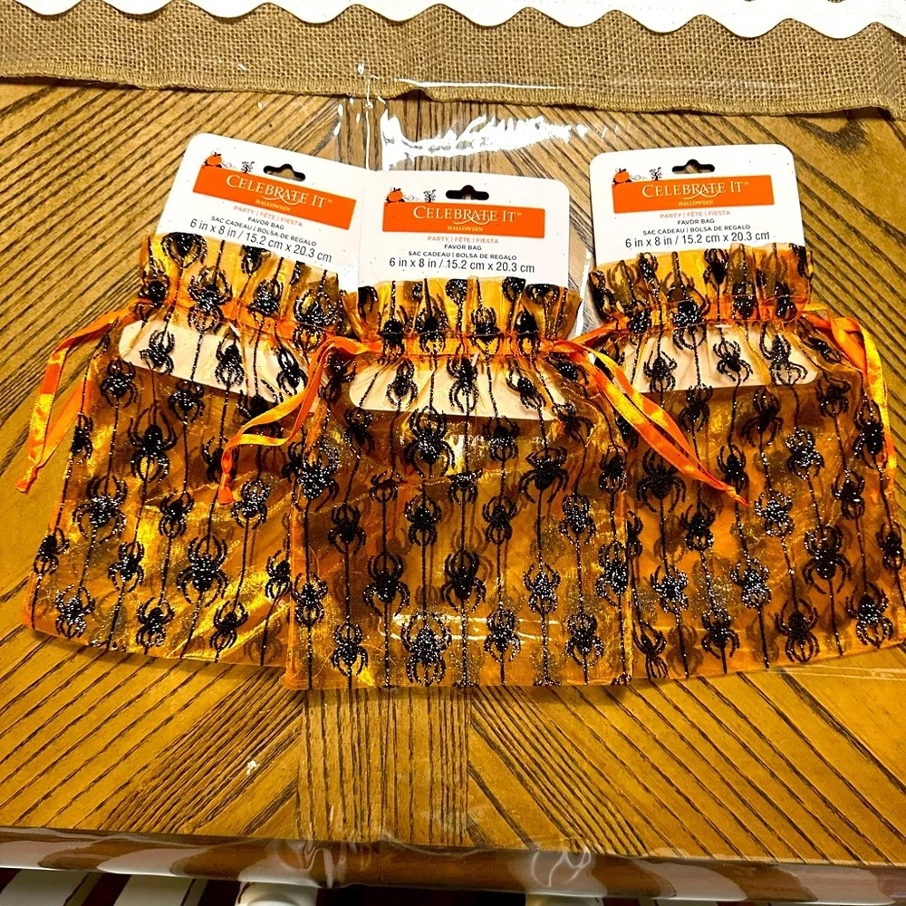 SET of 3 6x8” CELEBRATE IT ORANGE  BLACK ORGANZA SPIDER HALLOWEEN SCARY GIFT BAG